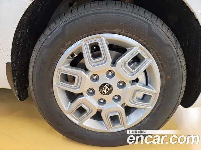 Hyundai Staria 2026 — Şəkil 14/20