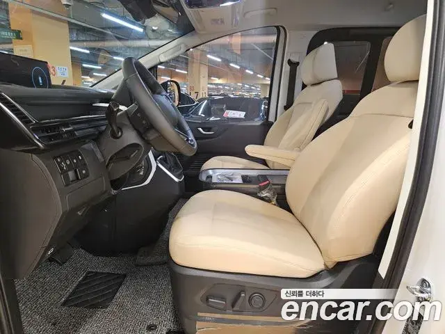 Hyundai Staria 2026 — Şəkil 15/20