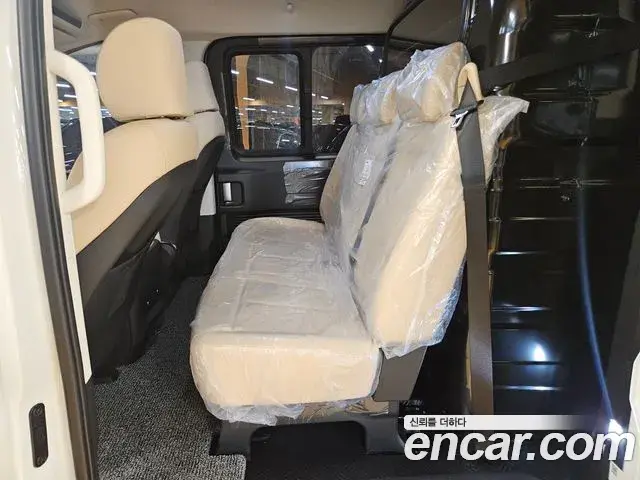 Hyundai Staria 2026 — Şəkil 12/20