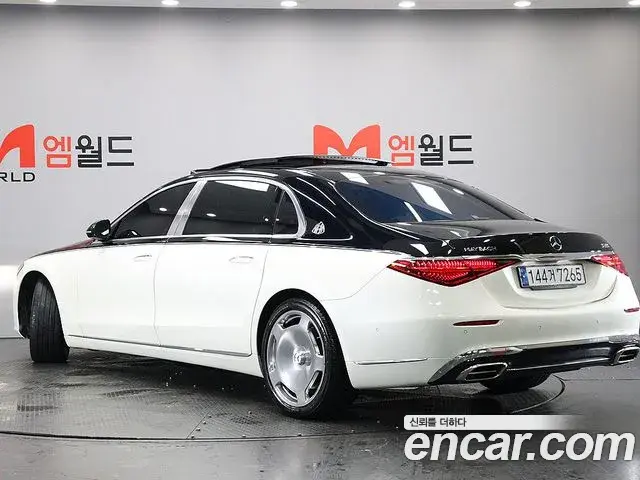 Mercedes-Benz S-Class 2023 — Фото 2/20