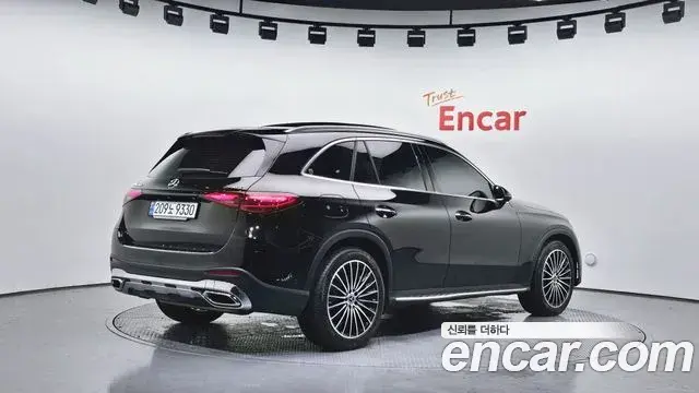 Mercedes-Benz GLC-Class 2024 — Фото 2/20