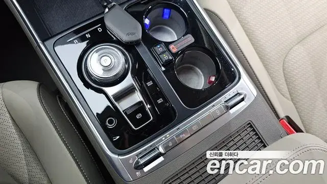Kia Carnival 2024 — Şəkil 12/20