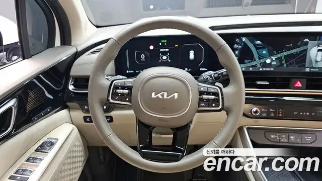Kia Carnival 2024 — Şəkil 15/20