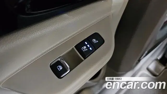 Kia Carnival 2024 — Şəkil 16/20