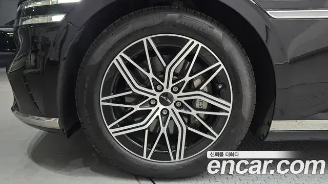 Genesis G90 2022 — ფოტო 21/32