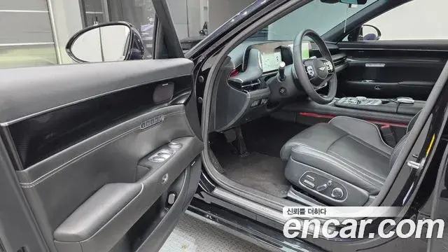 Genesis G90 2022 — ფოტო 27/32