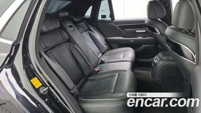 Genesis G90 2022 — ფოტო 23/32