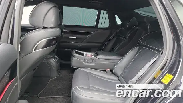 Genesis G90 2022 — ფოტო 12/32