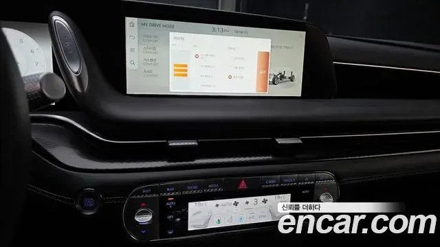 Genesis G90 2022 — ფოტო 29/32