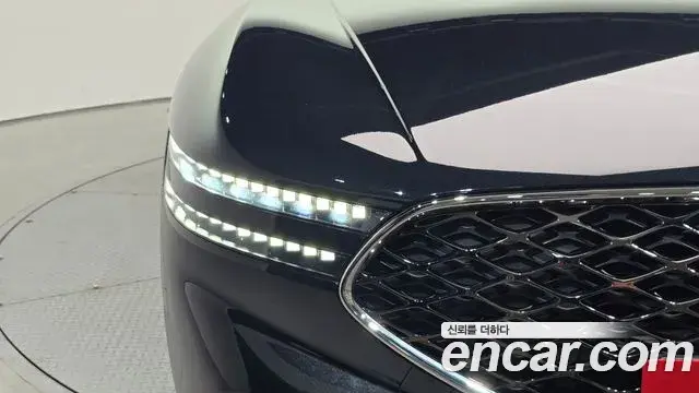 Genesis G90 2022 — ფოტო 7/32