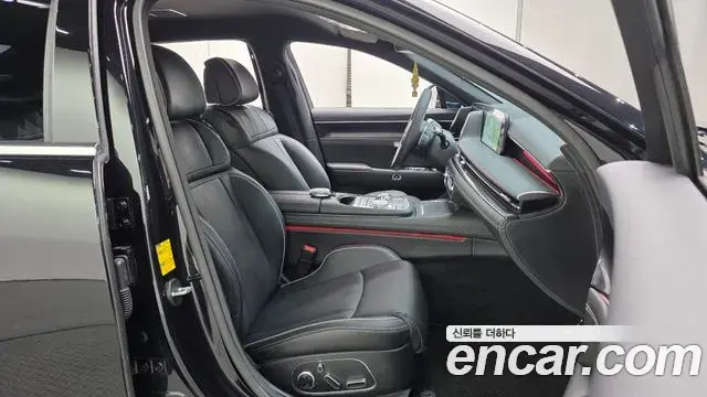 Genesis G90 2022 — ფოტო 28/32