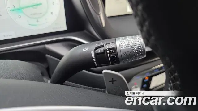 Genesis G90 2022 — ფოტო 18/32