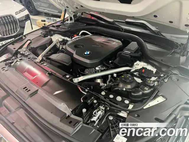 BMW 5 Series 2024 — Photo 6/19