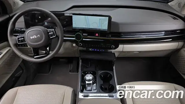 Kia Carnival 2024 — ფოტო 8/20