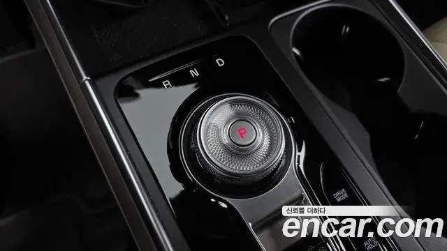 Kia Carnival 2024 — ფოტო 14/20