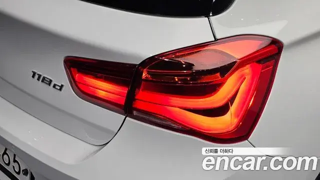 BMW 1 Series 2019 — ფოტო 29/32