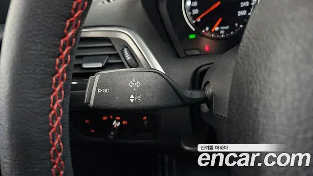 BMW 1 Series 2019 — ფოტო 4/32