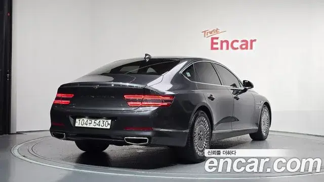 Genesis G80 2020 — ფოტო 7/20