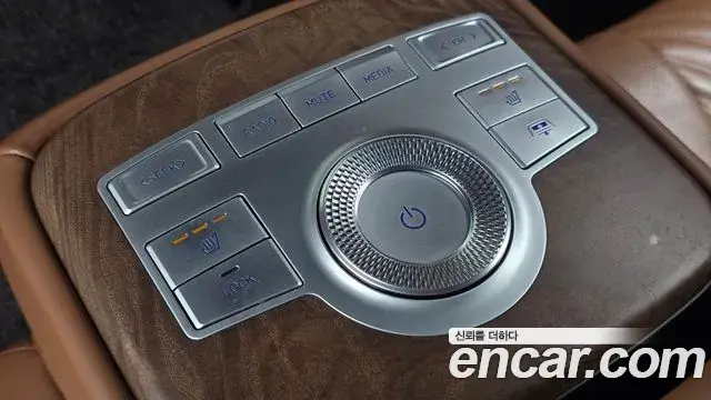 Genesis G80 2020 — ფოტო 12/20