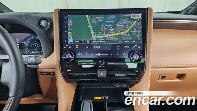 Toyota Alphard 2025 — Şəkil 8/34