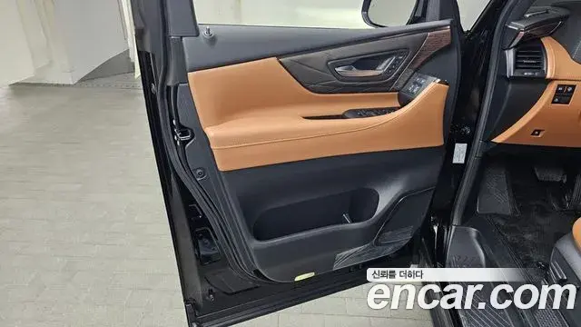 Toyota Alphard 2025 — Şəkil 20/34