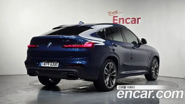 BMW X4 2021 — ფოტო 30/32