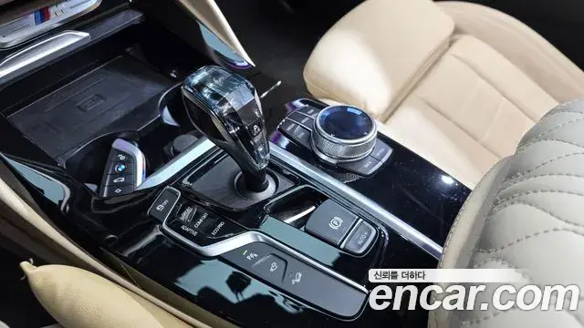 BMW X4 2021 — ფოტო 16/32