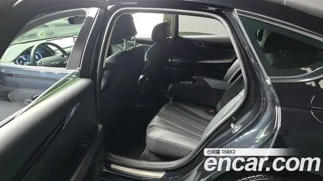 Genesis G80 2020 — Şəkil 24/32