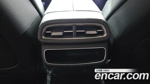 Genesis G80 2020 — Şəkil 28/32
