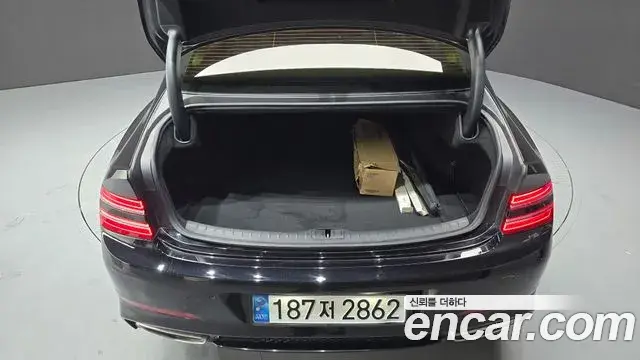 Genesis G80 2020 — Şəkil 25/32