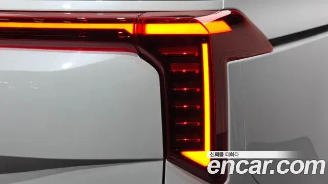 Kia Carnival 2025 — ფოტო 22/35