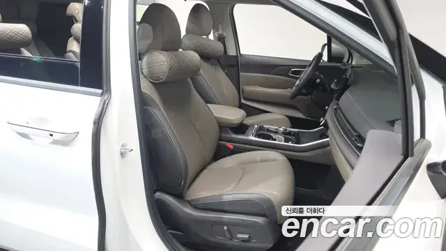 Kia Carnival 2025 — ფოტო 19/35