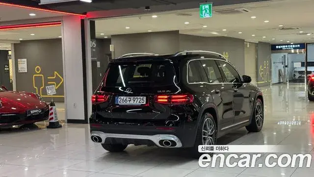 Mercedes-Benz GLB-Class 2025 — Photo 2/20