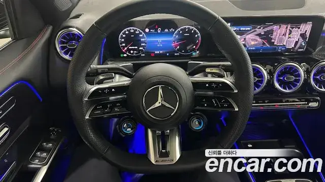 Mercedes-Benz GLB-Class 2025 — Photo 18/20