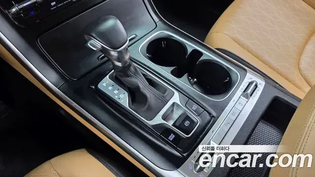 Kia Carnival 2022 — Фото 9/20