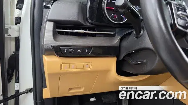 Kia Carnival 2022 — Фото 16/20