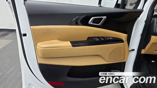 Kia Carnival 2022 — Şəkil 30/32