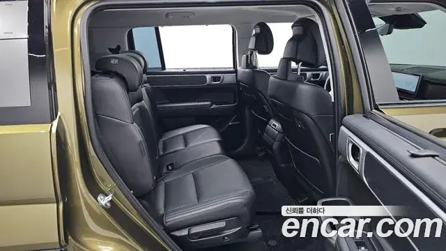 Hyundai Santa Fe 2024 — ფოტო 29/41