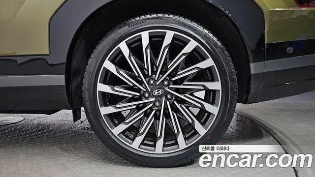 Hyundai Santa Fe 2024 — ფოტო 35/41