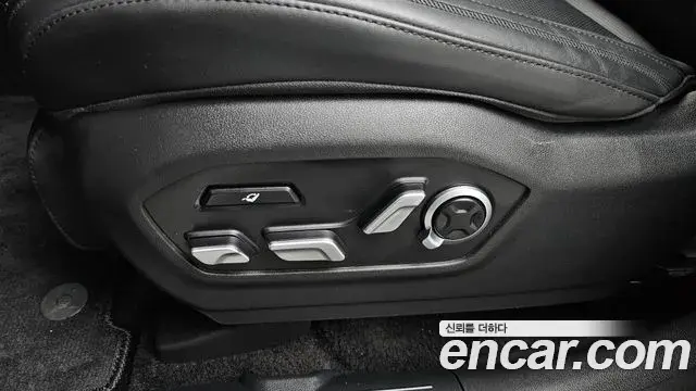Hyundai Santa Fe 2024 — ფოტო 31/41