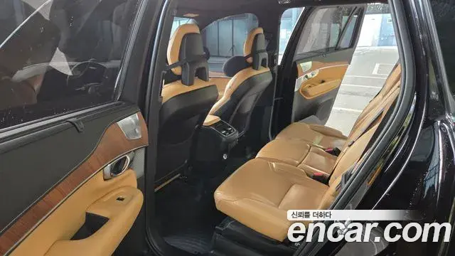 Volvo XC90 2020 — ფოტო 10/18