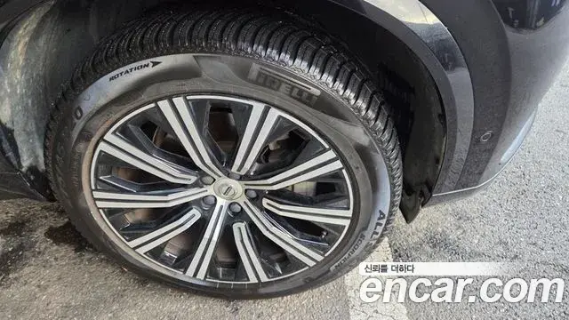 Volvo XC90 2020 — ფოტო 1/18