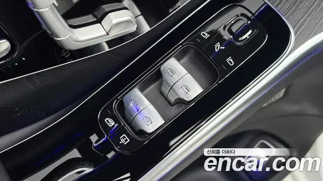 Mercedes-Benz S-Class 2022 — Photo 32/36