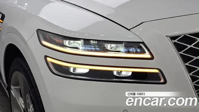 Genesis GV80 2021 — Photo 18/31