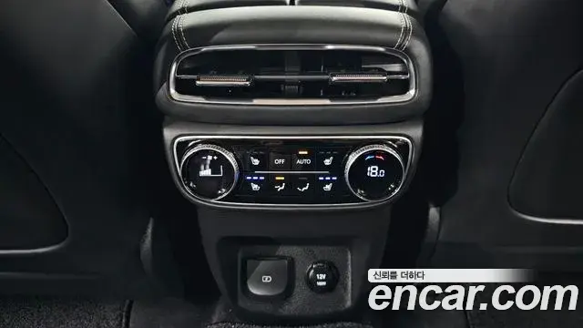 Genesis GV80 2021 — Photo 16/31