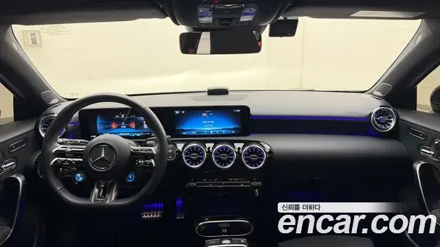 Mercedes-Benz A-Class 2025 — Photo 15/20