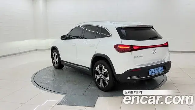 Mercedes-Benz EQA 2025 — Şəkil 19/20