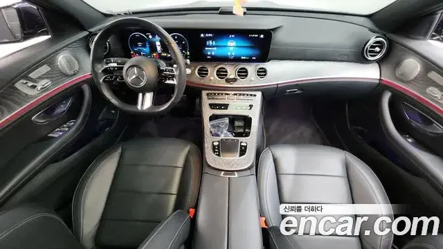 Mercedes-Benz E-Class 2021 — Şəkil 14/36