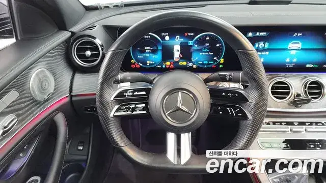 Mercedes-Benz E-Class 2021 — Şəkil 16/36