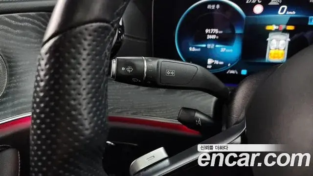 Mercedes-Benz E-Class 2021 — Şəkil 1/36